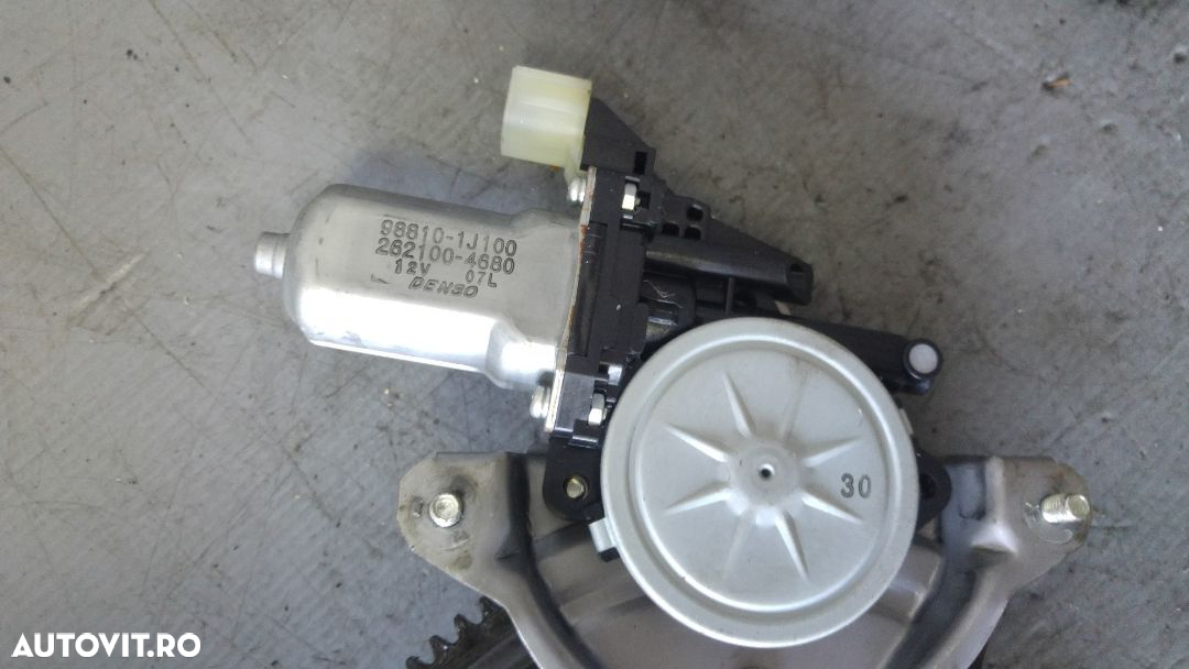 macara cu motoras usa stanga fata hyundai i20 98810-1j100 - 2