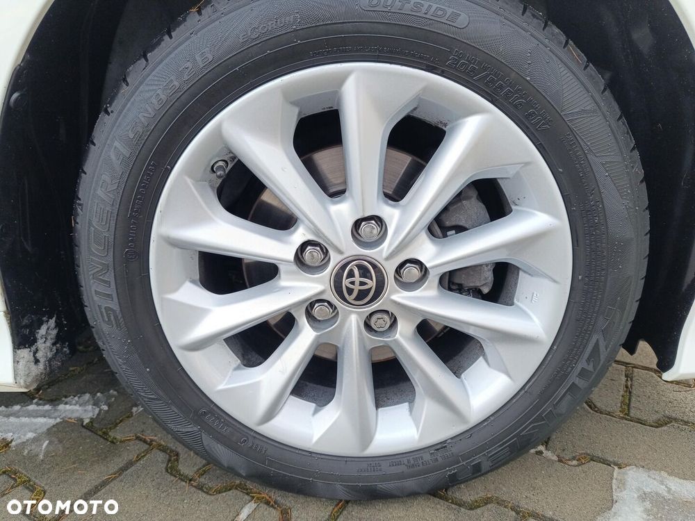 Toyota Corolla - 21