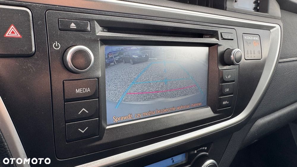 Toyota Auris Hybrid 135 Premium - 39