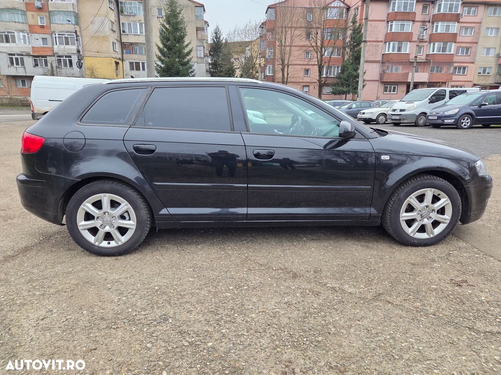 Audi A3 2.0 TDI Sportback DSG Attraction - 6