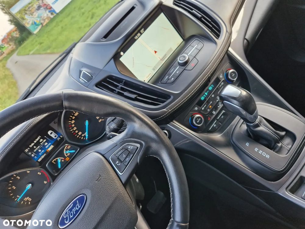 Ford Kuga - 25