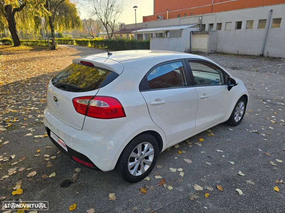 Kia Rio 1.2 CVVT LX - 10