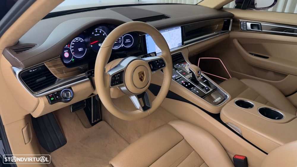 Porsche Panamera Turbo - 12