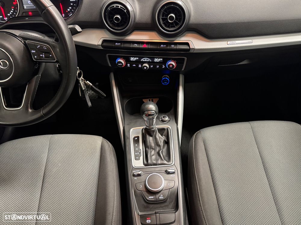 Audi Q2 30 TDI Design S tronic - 26