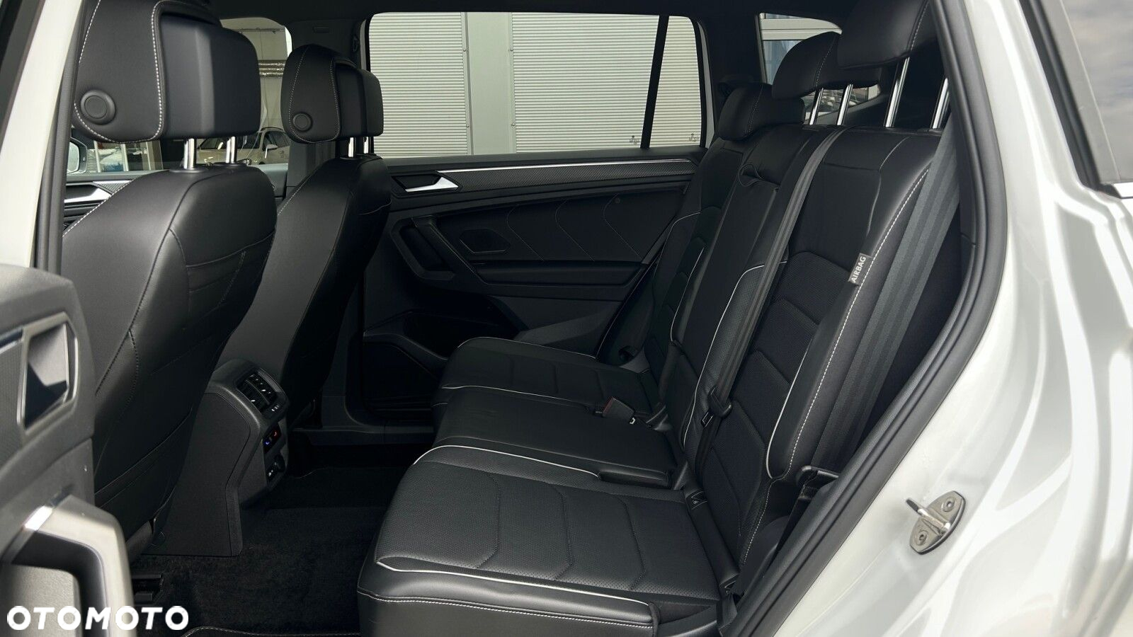 Volkswagen Tiguan Allspace 2.0 TDI 4Mot R-Line DSG - 14