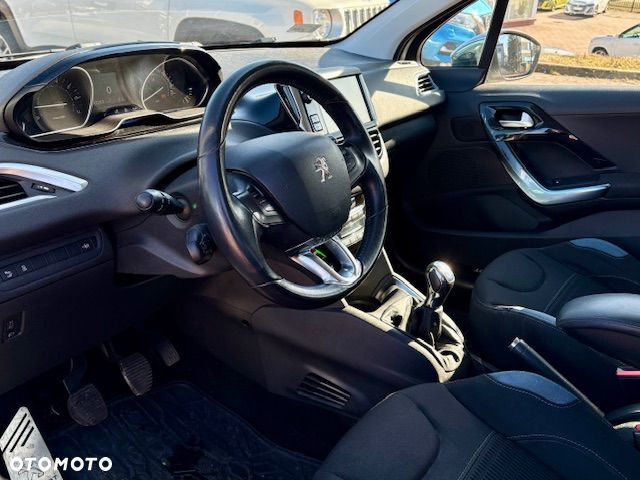 Peugeot 208 1.2 PureTech Allure - 9