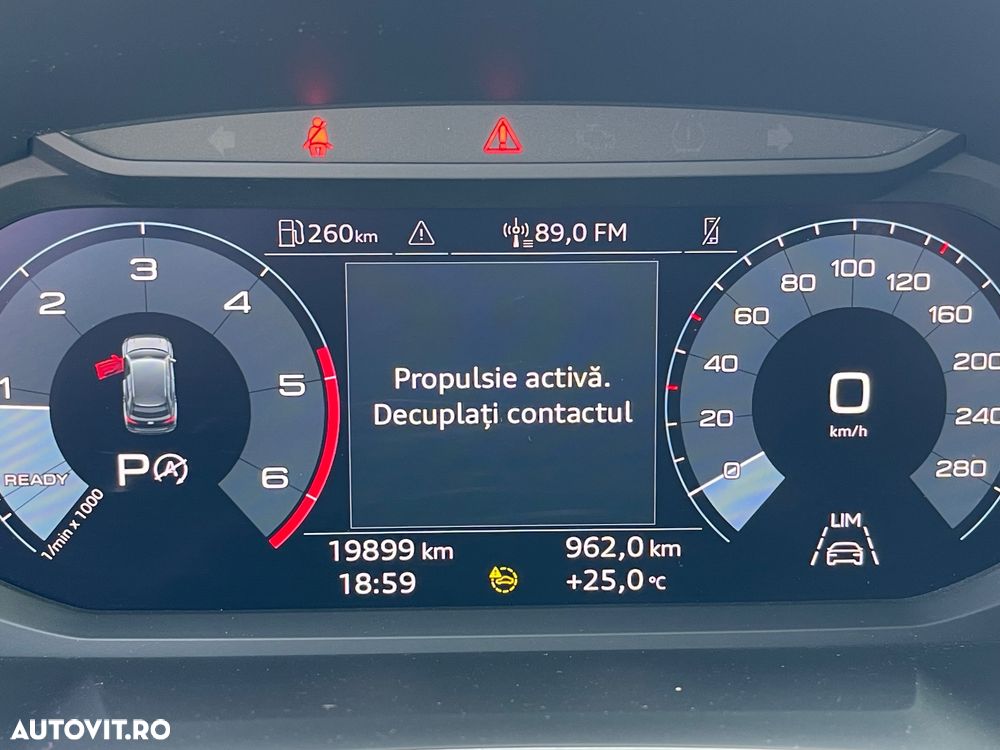 Audi Q3 2.0 35 TDI S tronic - 22