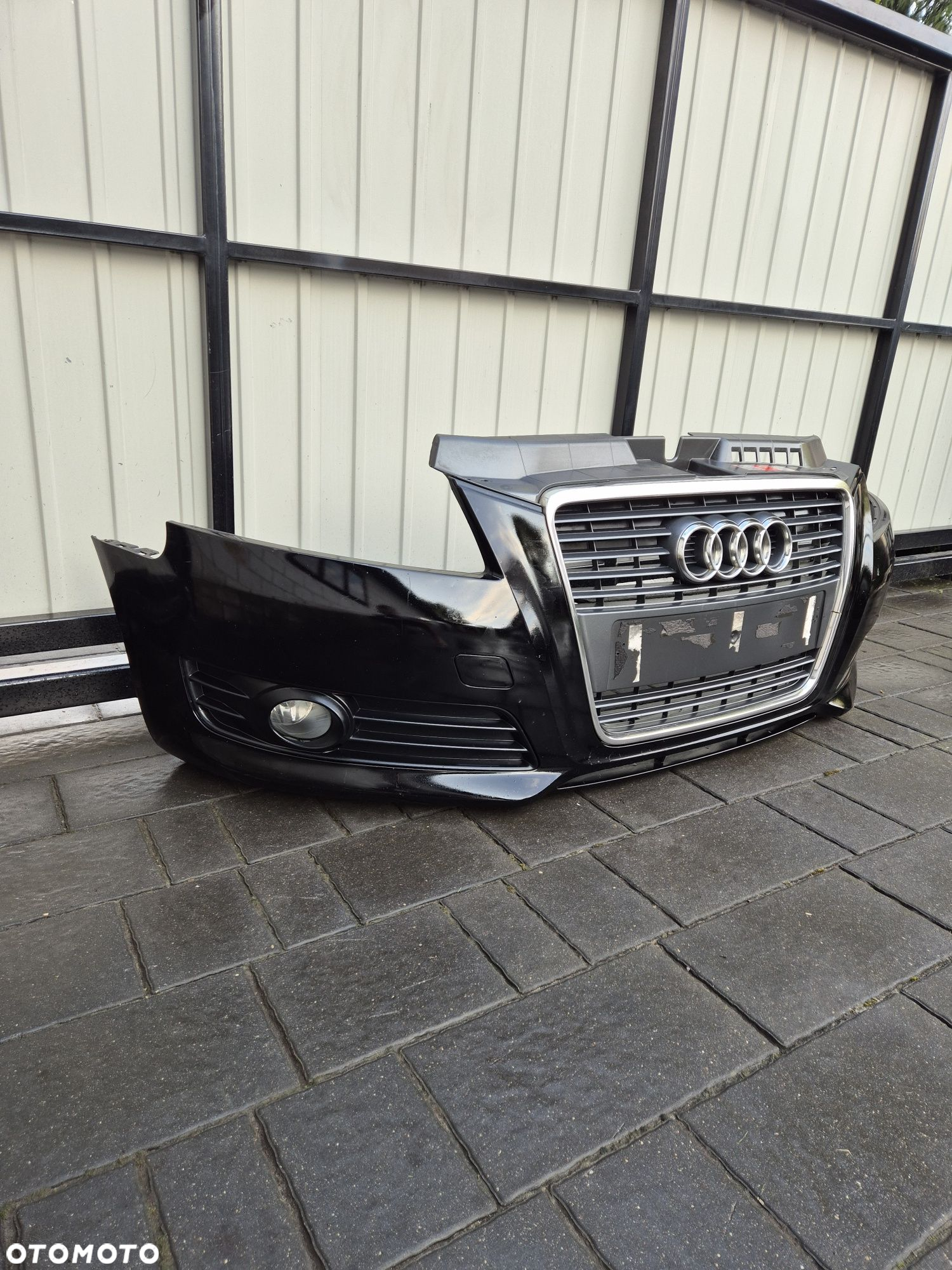 Zderzak przód przedni audi a3 8p II lift rok 09 kod lak LY9B - 2