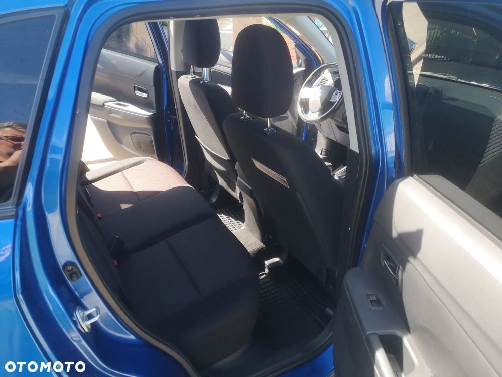 Mitsubishi Outlander - 7