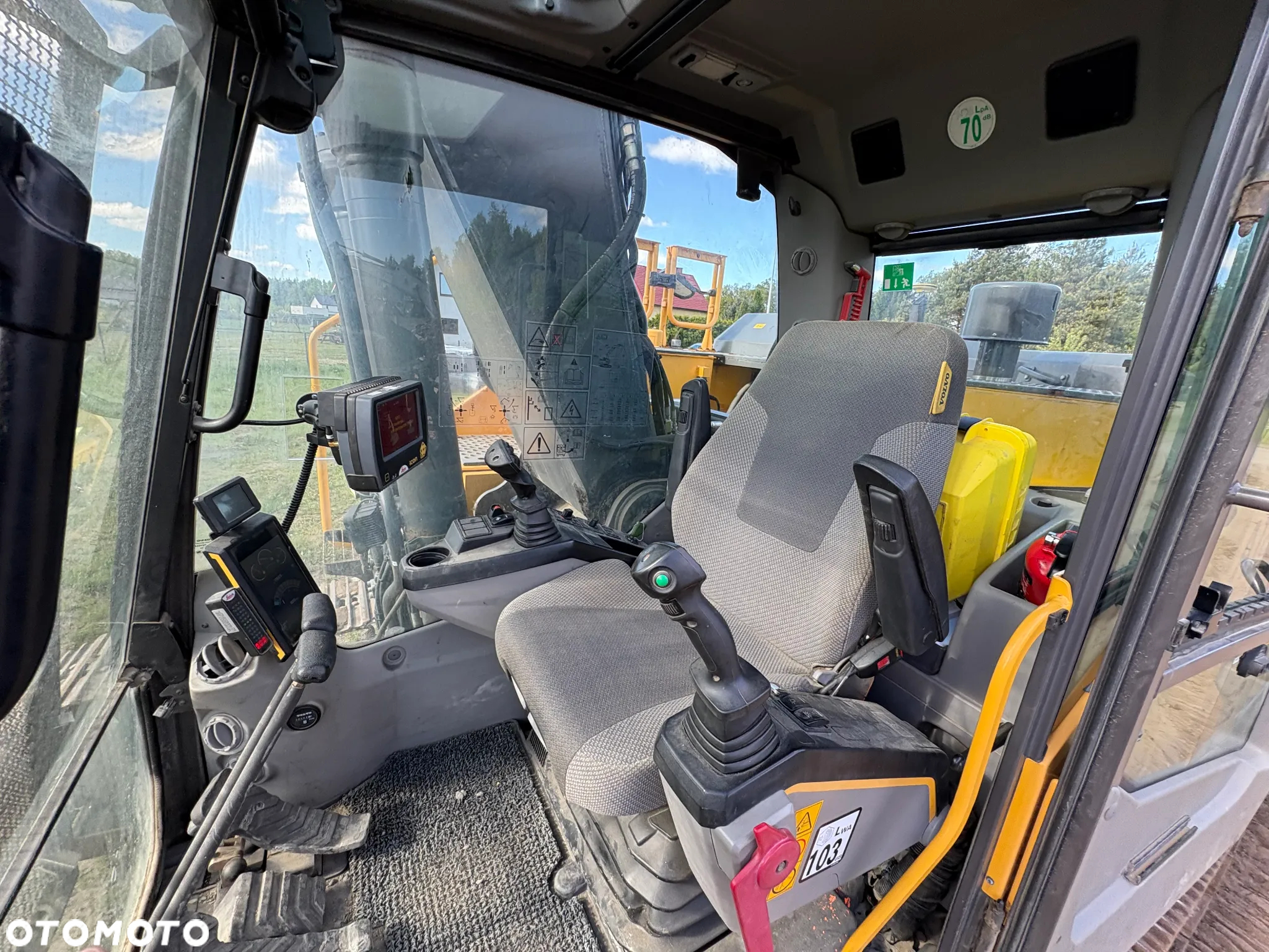 Volvo EC250 EL - 14
