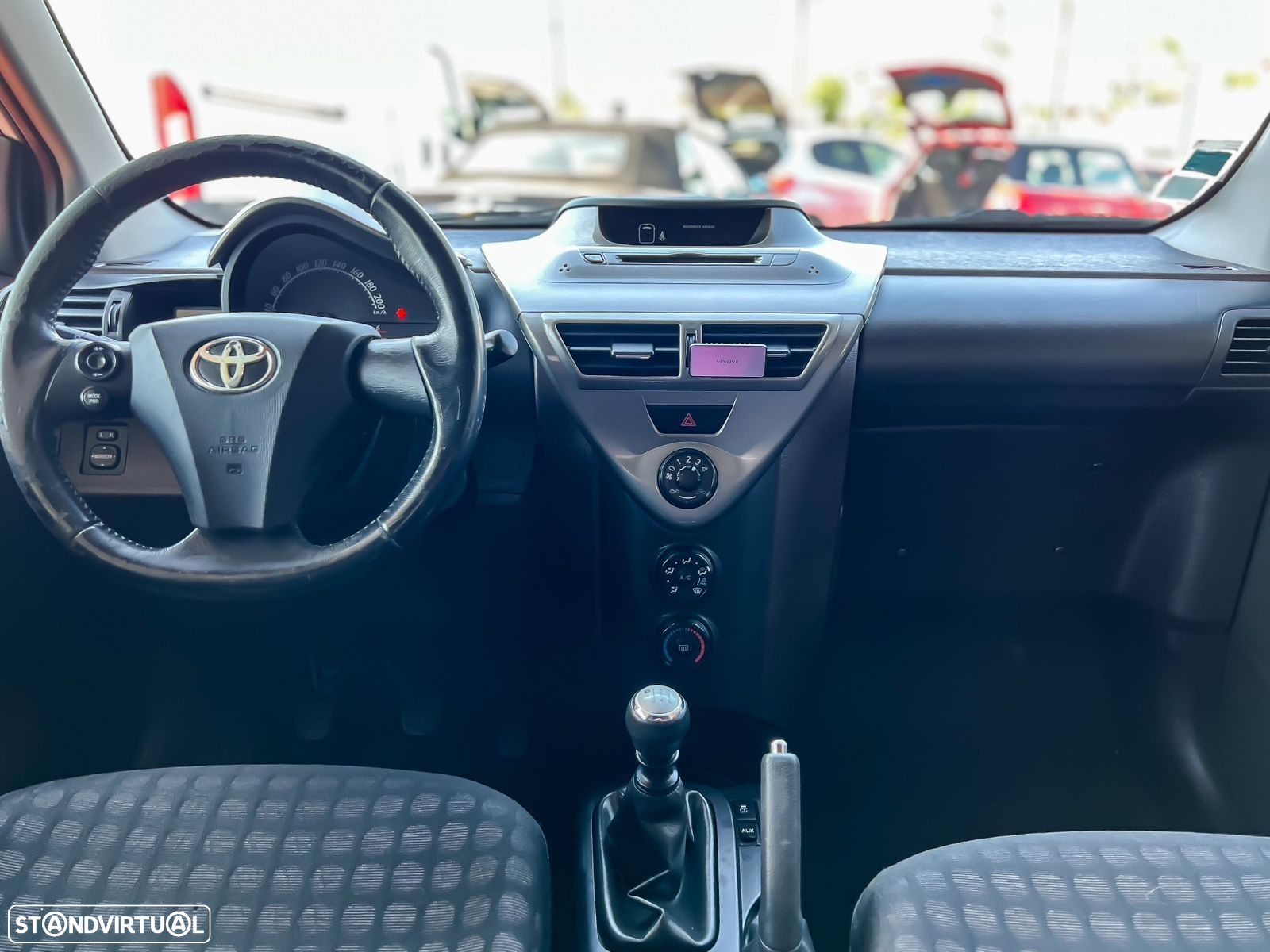Toyota iQ 1.4 D-4D - 13