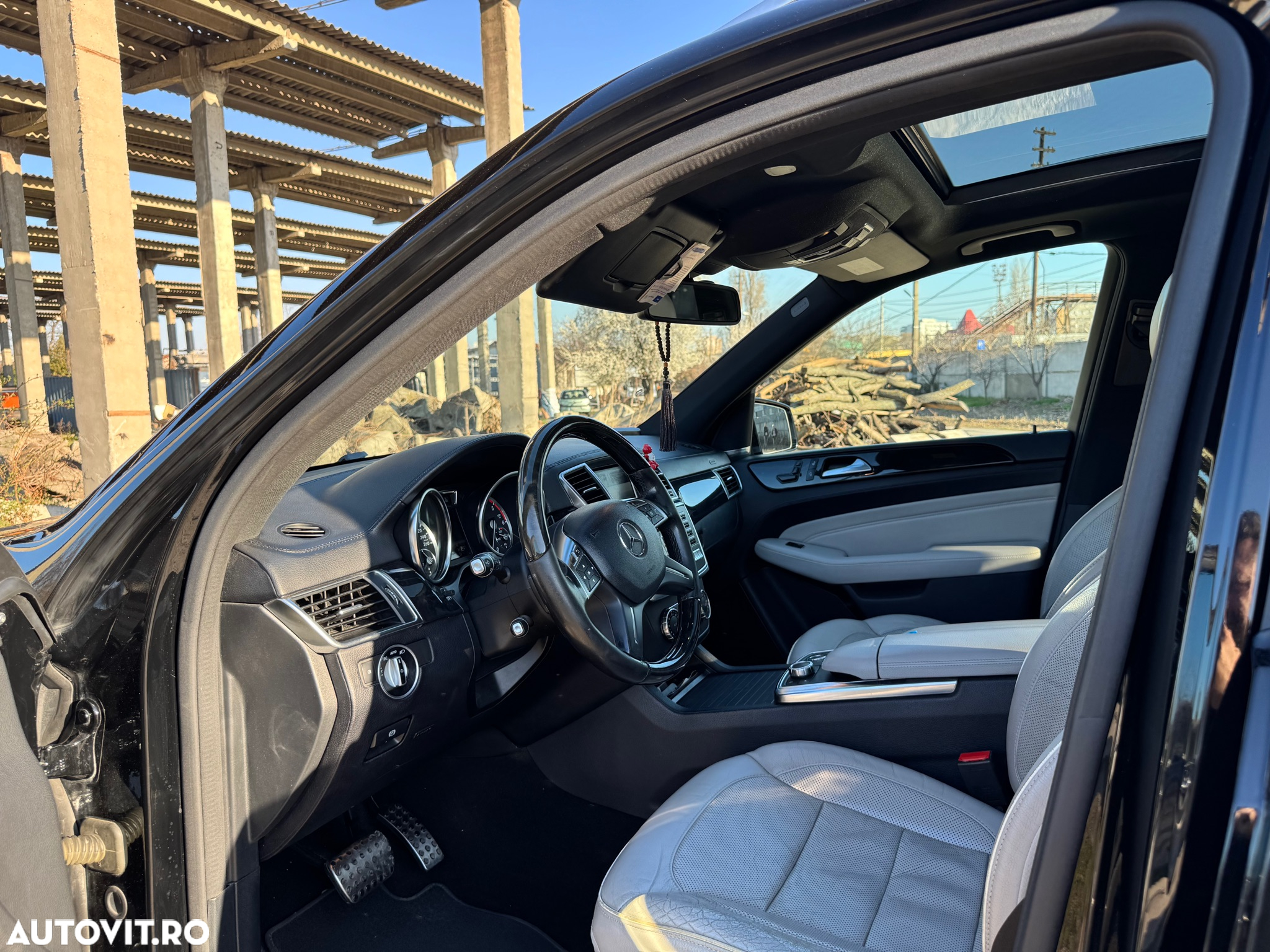 Mercedes-Benz ML 350 BlueTec 4MATIC Aut - 31