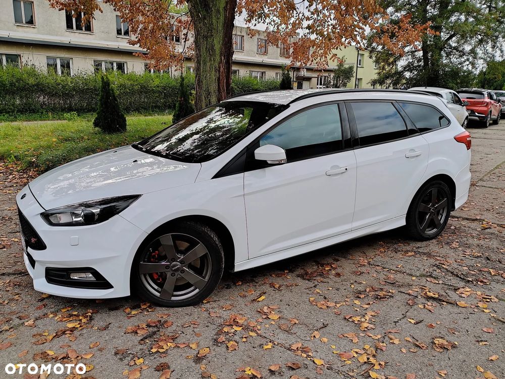 Ford Focus Turnier 2.0 EcoBoost ST - 4