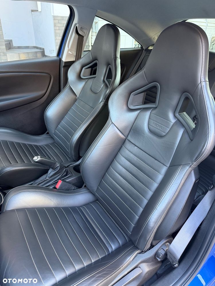 Opel Corsa 1.6 T OPC - 15