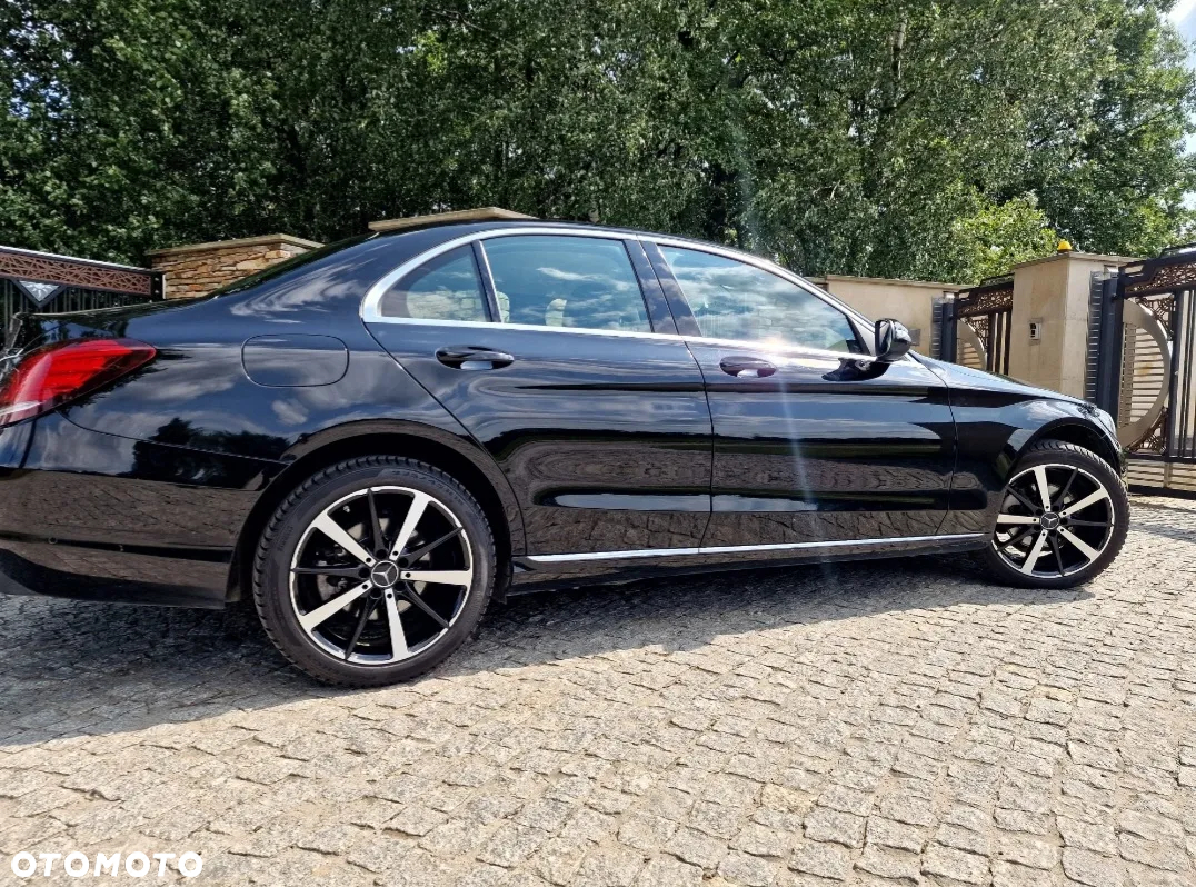 Mercedes-Benz Klasa C 180 9G-TRONIC - 10
