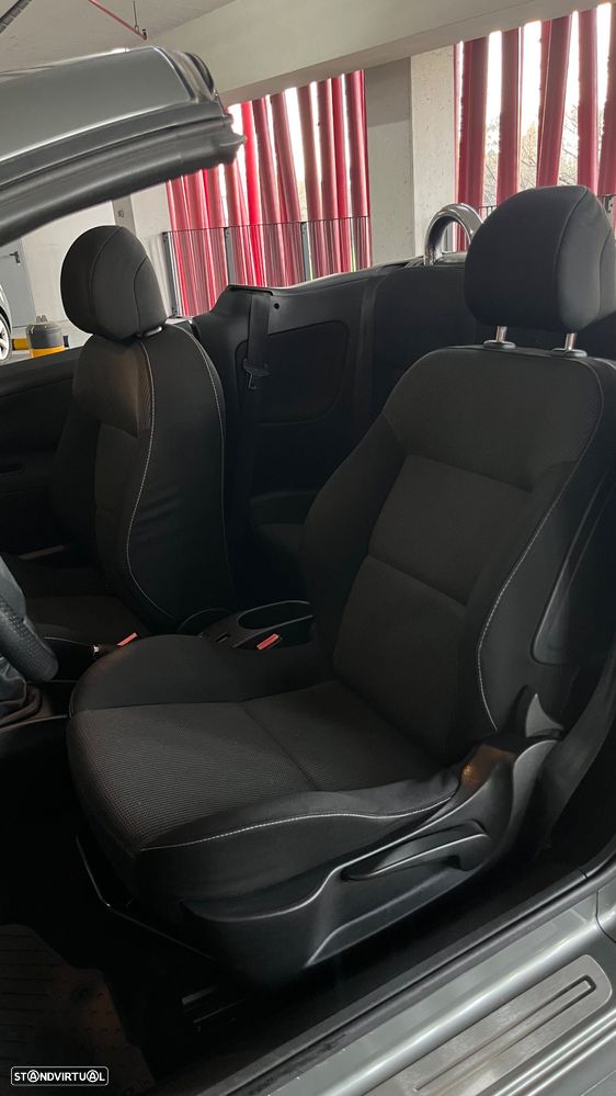 Peugeot 207 CC 1.6 HDi FAP Sport - 11