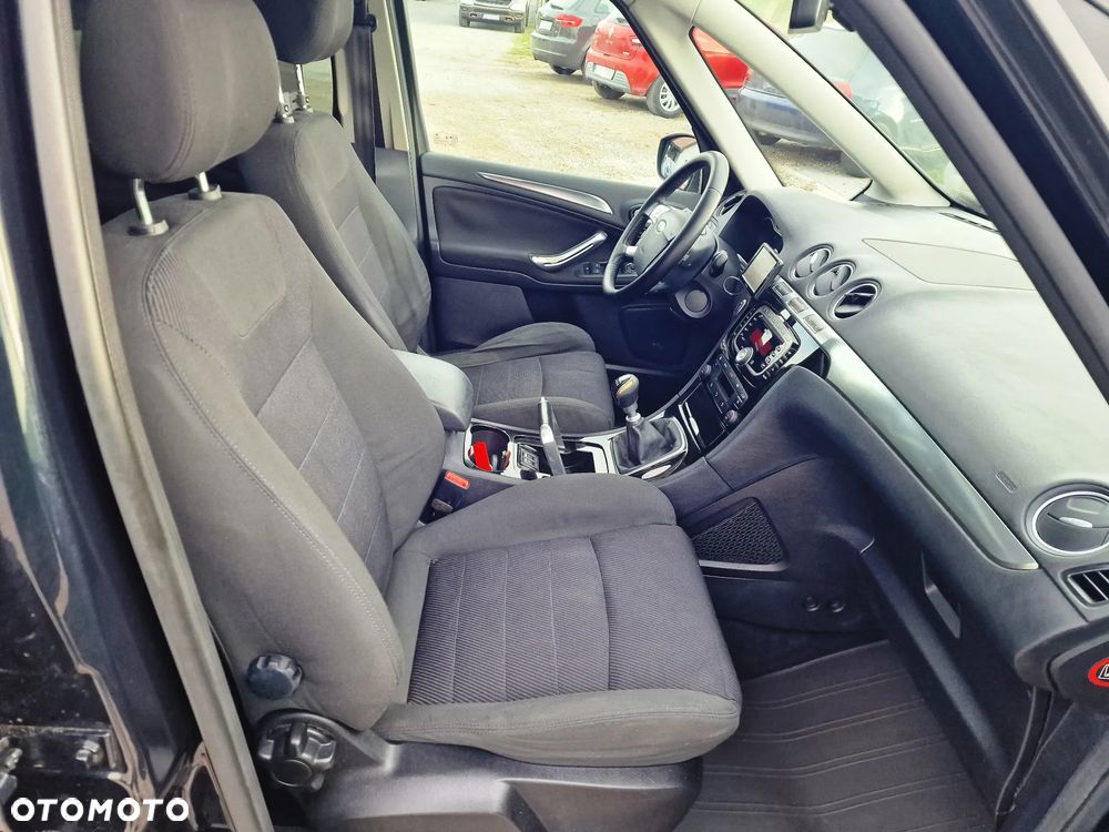 Ford Galaxy 2.2 TDCi DPF Titanium - 33
