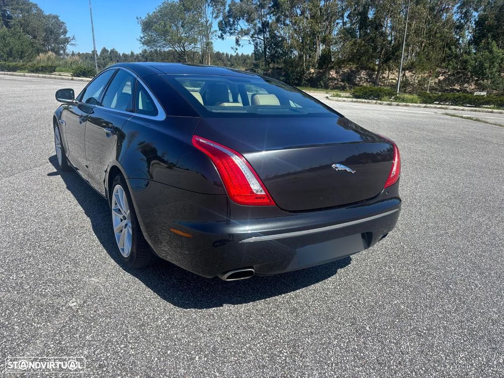 Jaguar XJ 3.0 D V6 Luxury - 7