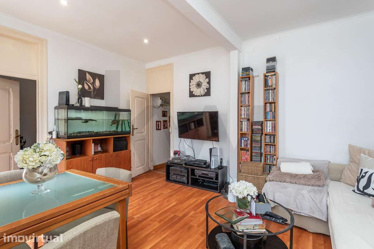 Vende-se T3 na Calçada de Santana com vista Rio Tejo e cidade Lisboa - Grande imagem: 3/26