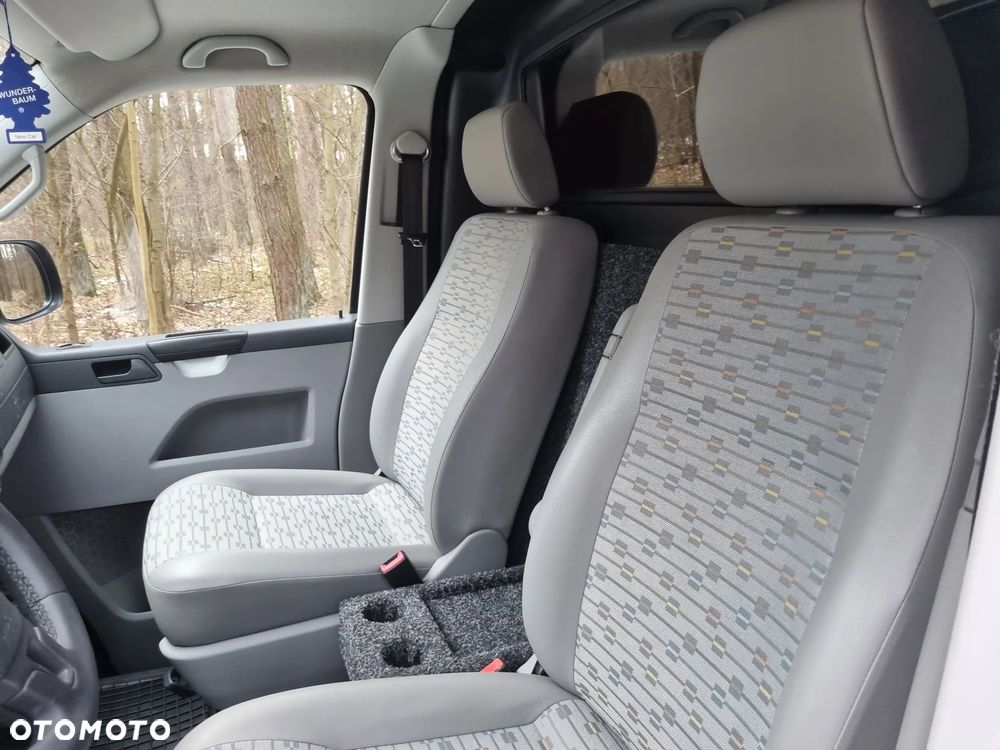 Volkswagen Transporter - 17