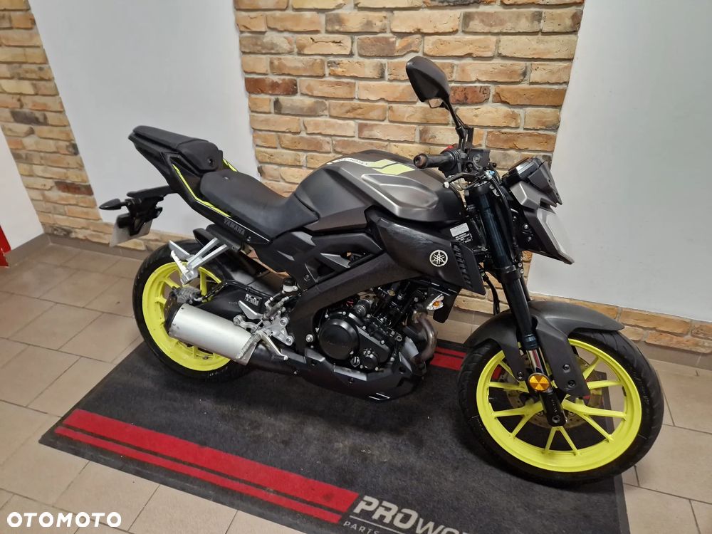 Yamaha MT - 4