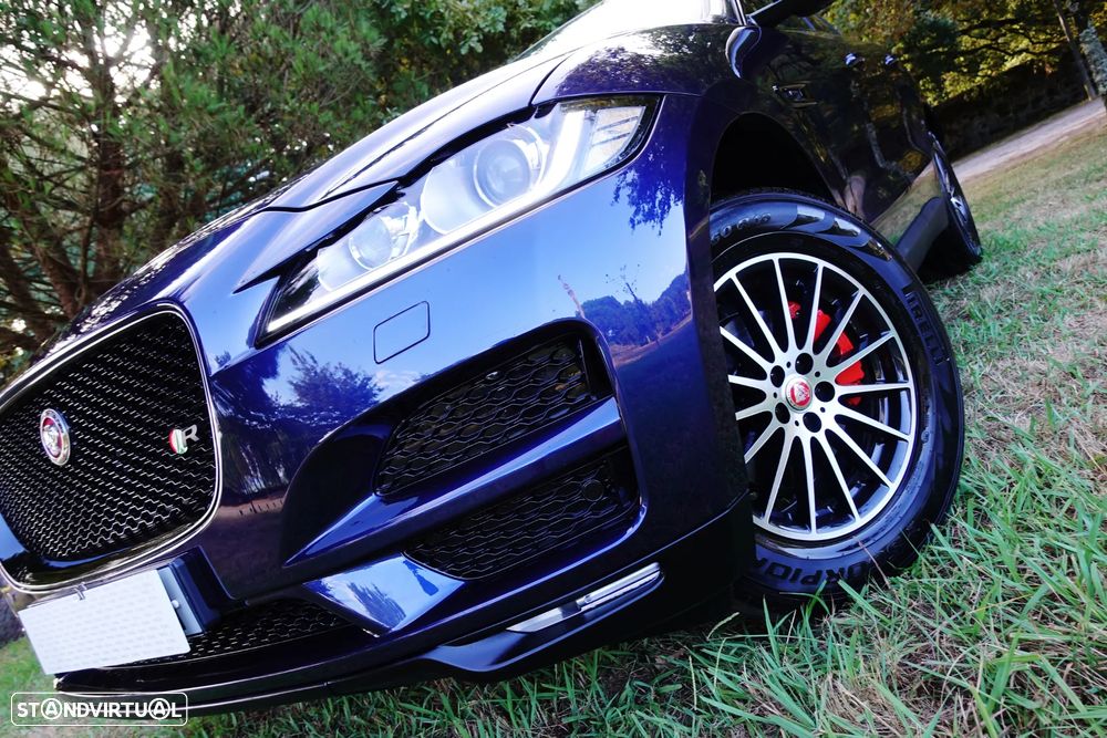 Jaguar F-Pace 2.0 i4D R-Sport Aut. - 11