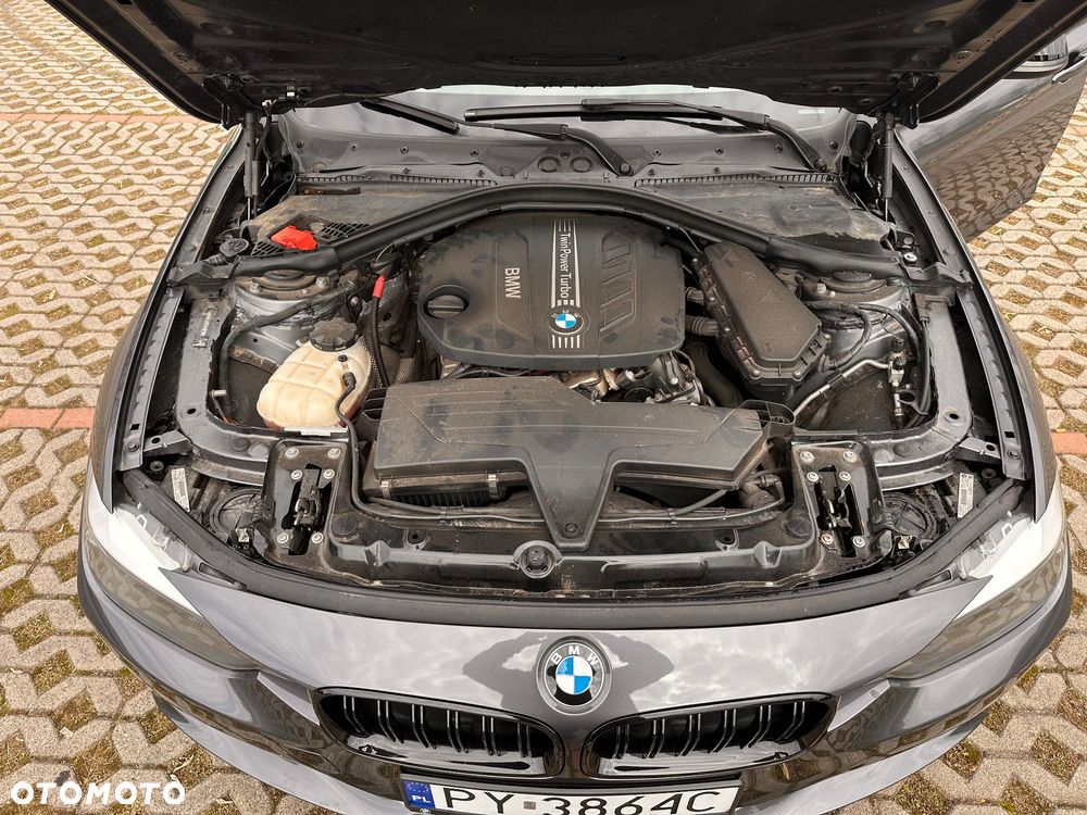 BMW Seria 3 318d Sport Line - 17