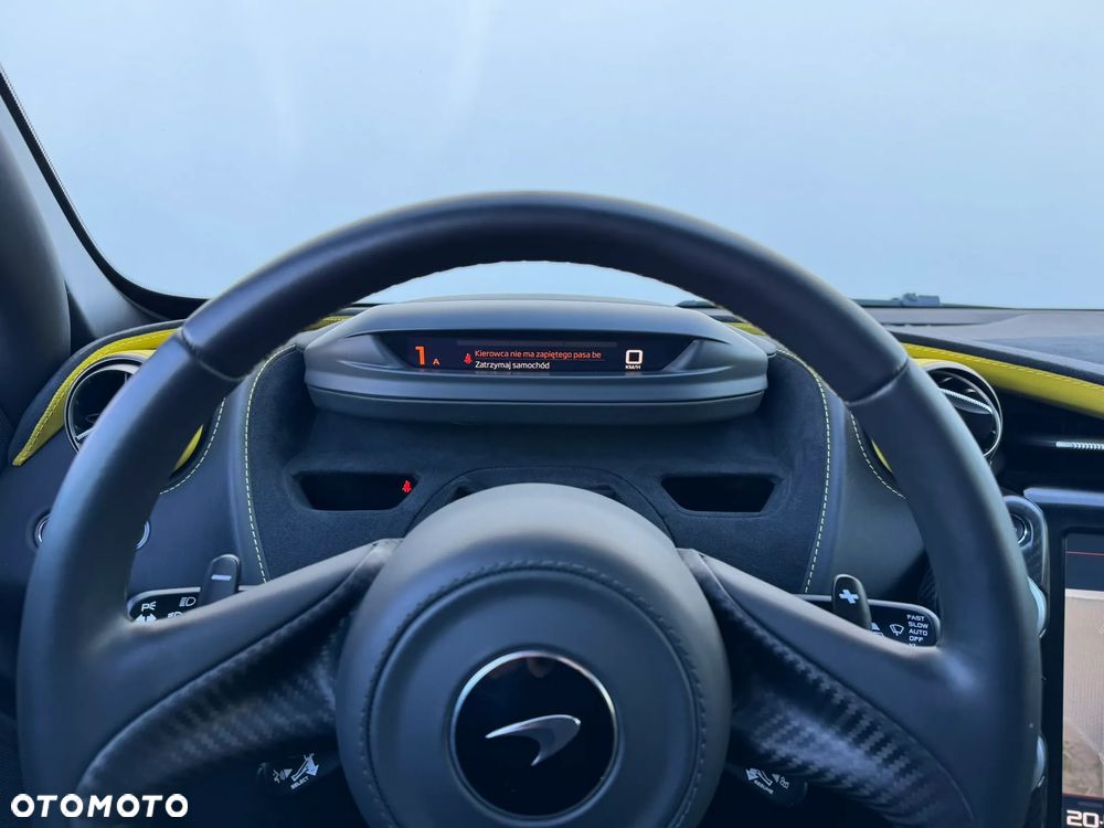 McLaren 720S Coupe - 22