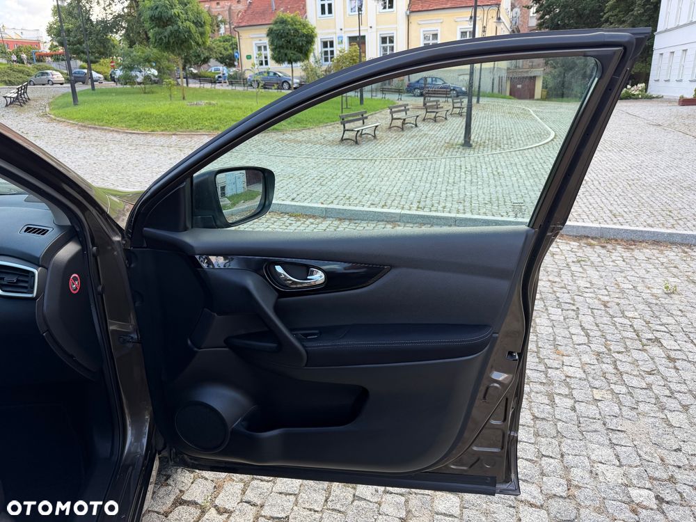 Nissan Qashqai 1.2 DIG-T Tekna+ - 25