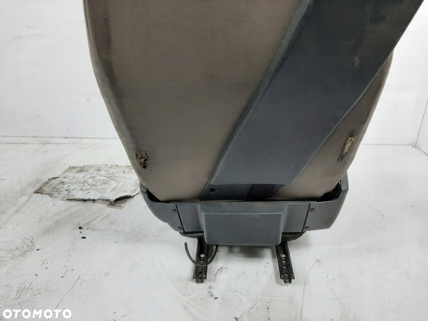 RENAULT PREMIUM EURO4 10800CM3 07R FOTEL PNEUMATYCZNY PRAWY PASAZERA - 13