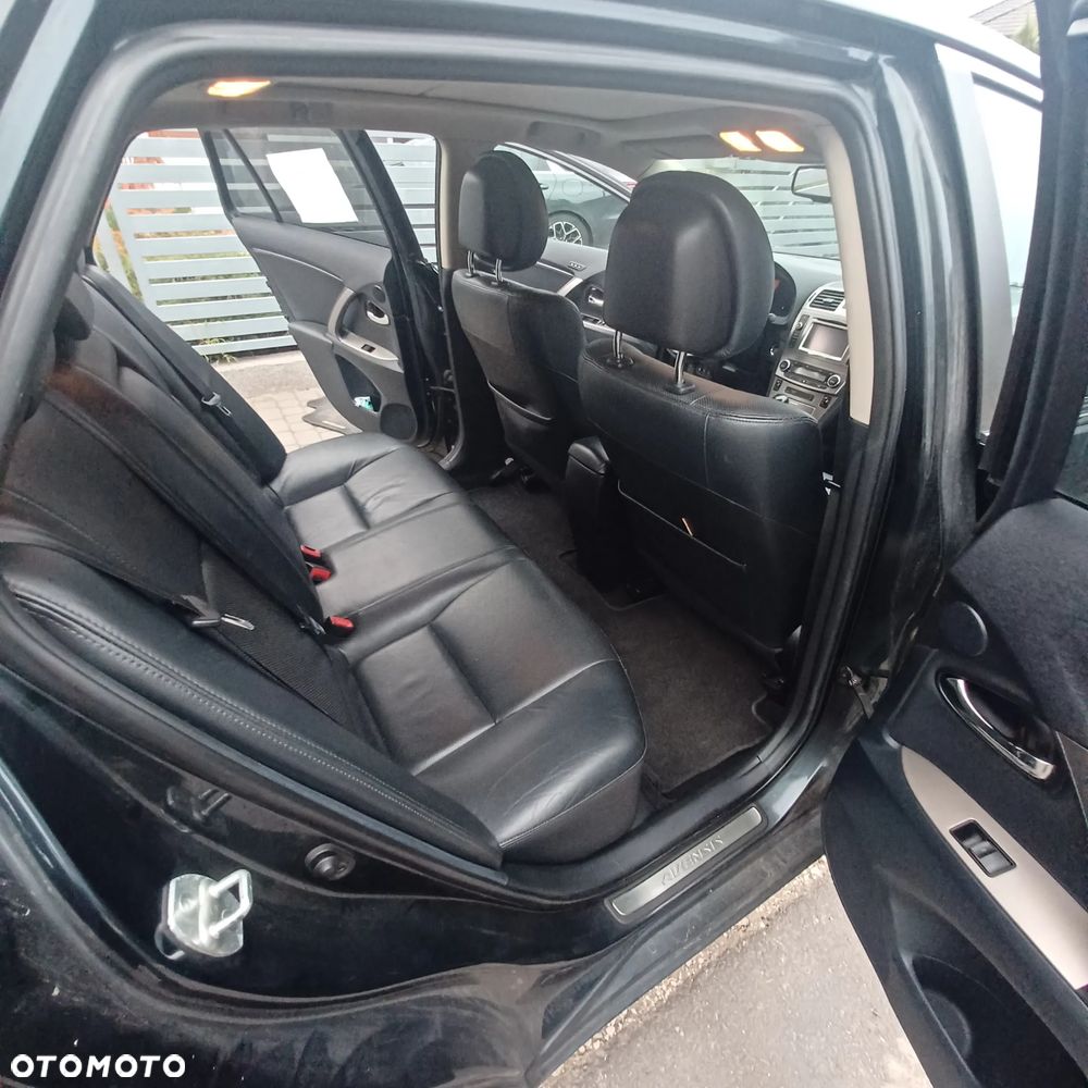 Toyota Avensis 2012 photo 4