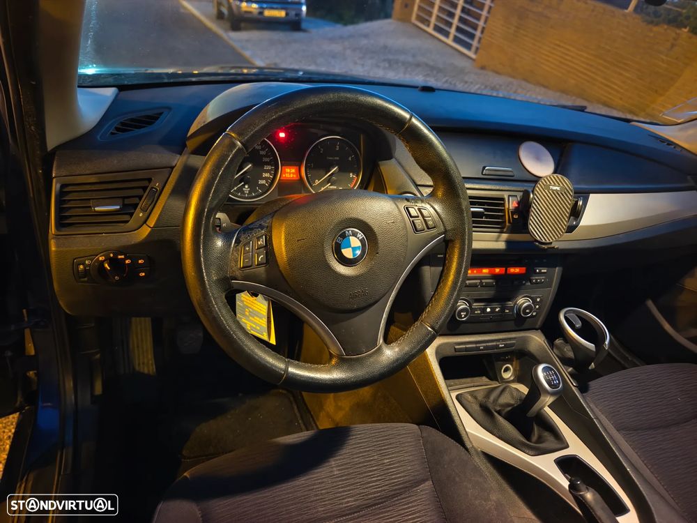 BMW X1 18 d sDrive - 14