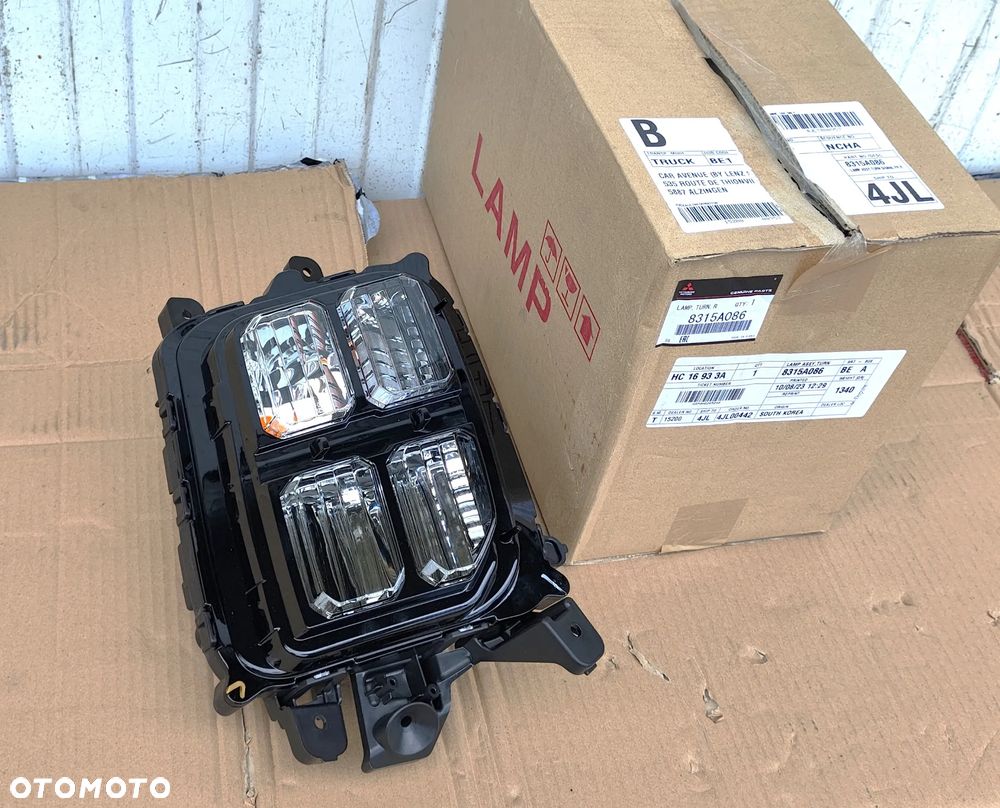MITSUBISHI OUTLANDER SPORT DRL LED PRAWY NOWY - 2