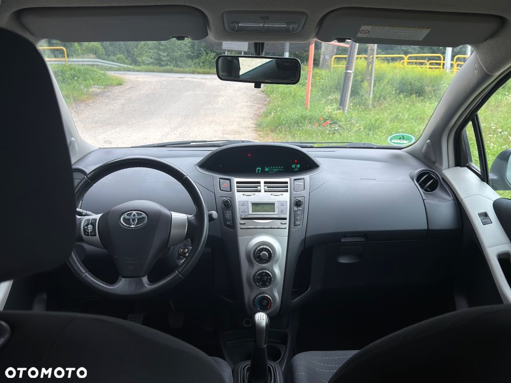 Toyota Yaris 1.0 Luna - 7