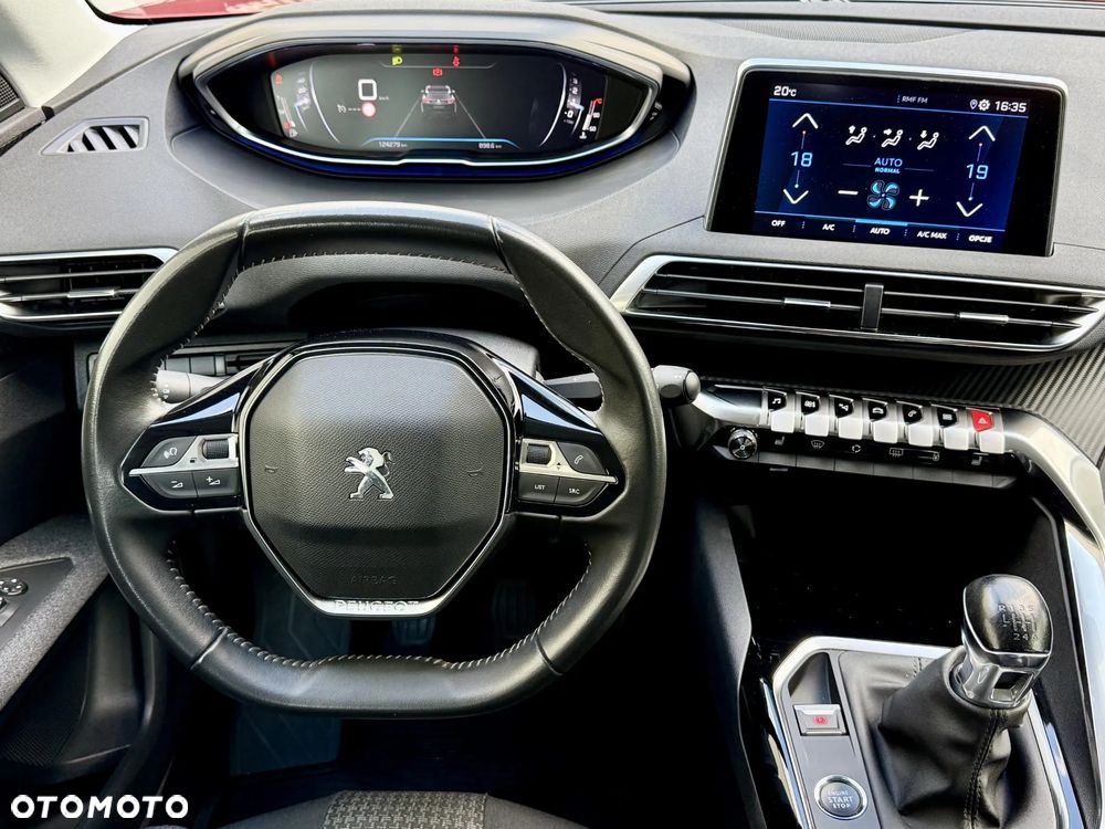 Peugeot 3008 1.2 PureTech Active Pack S&S - 28