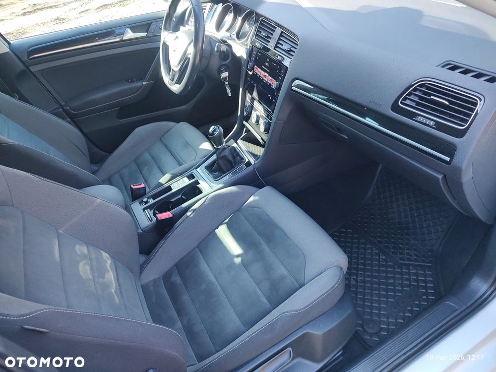 Volkswagen Golf 1.4 TSI BMT Highline - 14