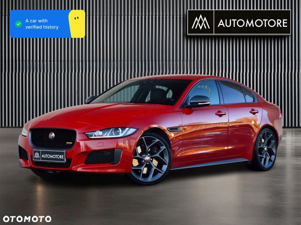 Jaguar XE 2.0 T AWD 300 Sport - 1