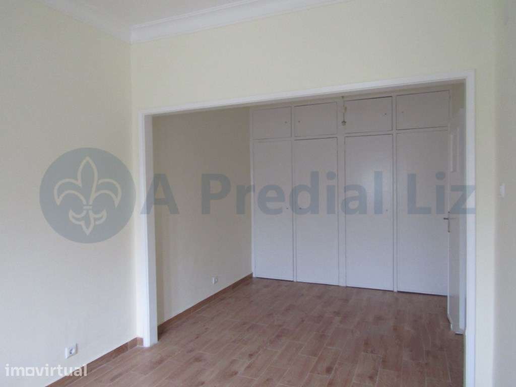 Apartamento T2 no Lumiar para arrendamento - Grande imagem: 2/7
