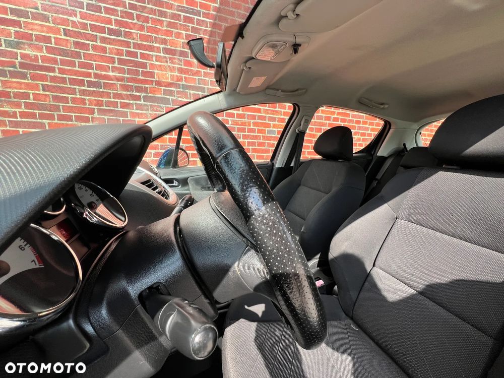 Peugeot 207 - 13