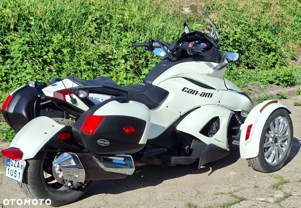 Can-Am Spyder - 4