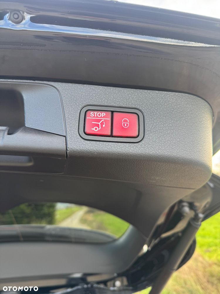 Mercedes-Benz GLB 250 4-Matic Progressive 8G-DCT - 9