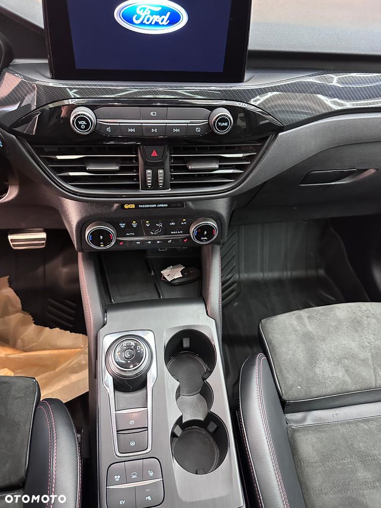 Ford Kuga 2.5 Duratec PHEV ST-LINE X - 8