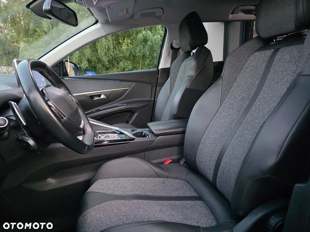 Peugeot 5008 1.5 BlueHDi Allure S&S EAT8 - 31