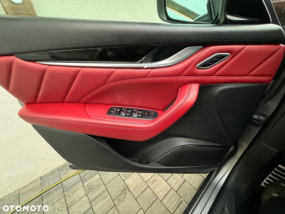 Maserati Levante Q4 GranSport - 22