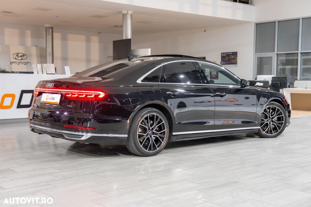 Audi A8 - 12