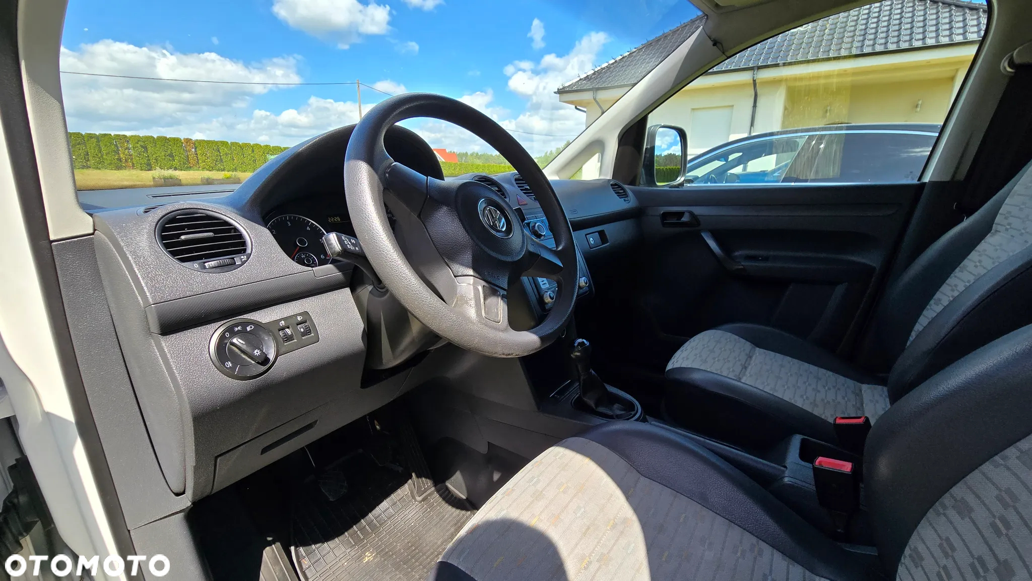 Volkswagen Caddy - 10
