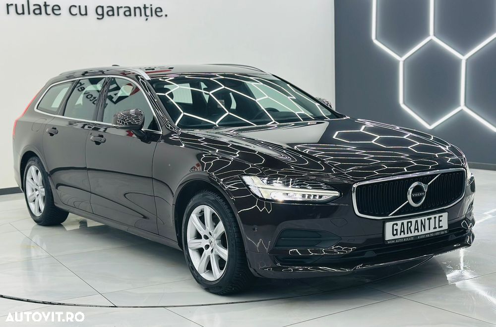 Volvo V90 D3 Momentum Pro - 2