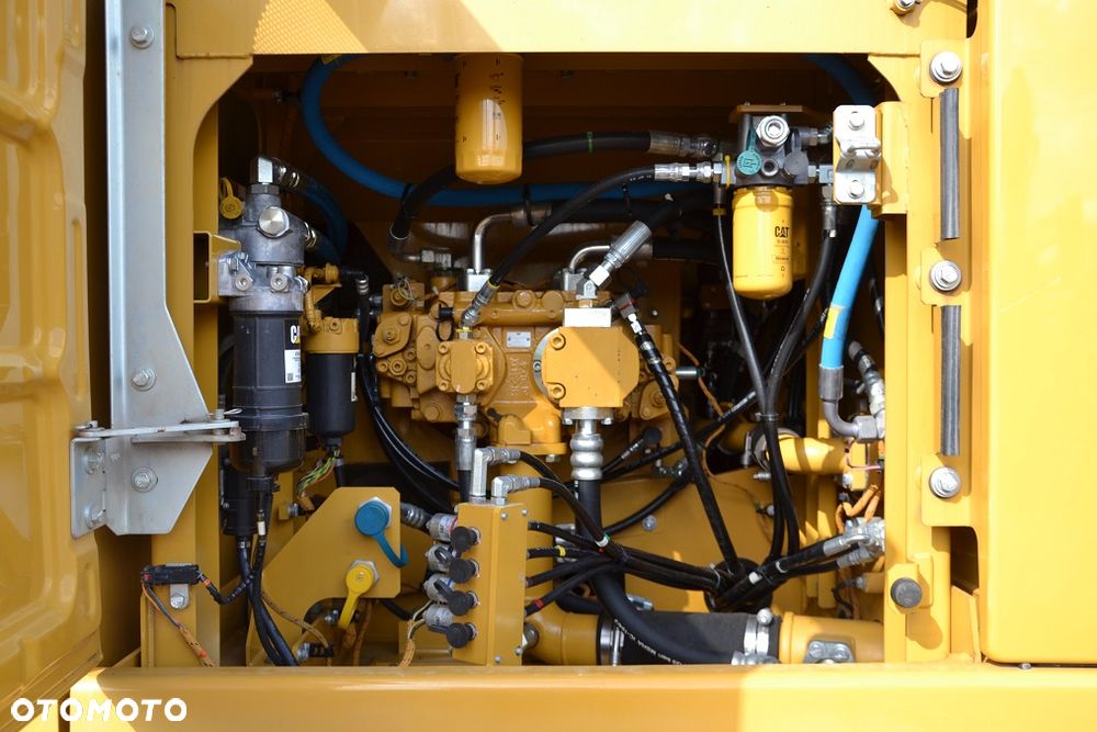 Caterpillar 320 FL - 18