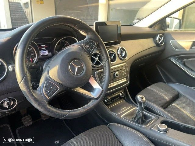 Mercedes-Benz GLA 180 d - 8