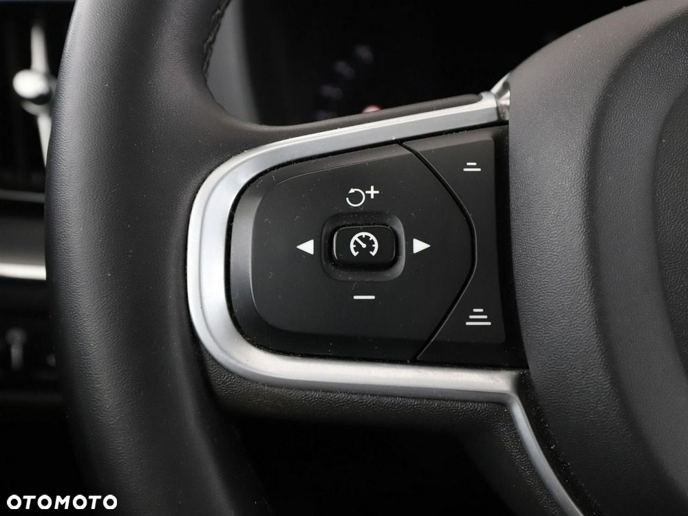 Volvo XC 60 T6 AWD Recharge Core - 33